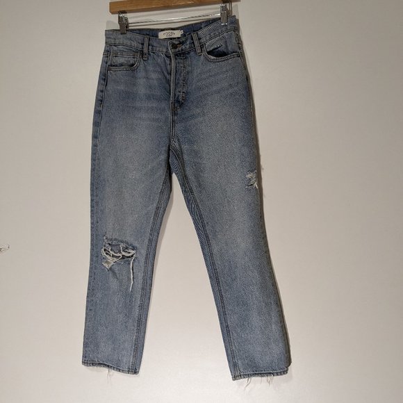 Hidden Denim - *3/$10* Hidden High Waist Fray Hem Straight Leg Jeans Light Wash Size 26